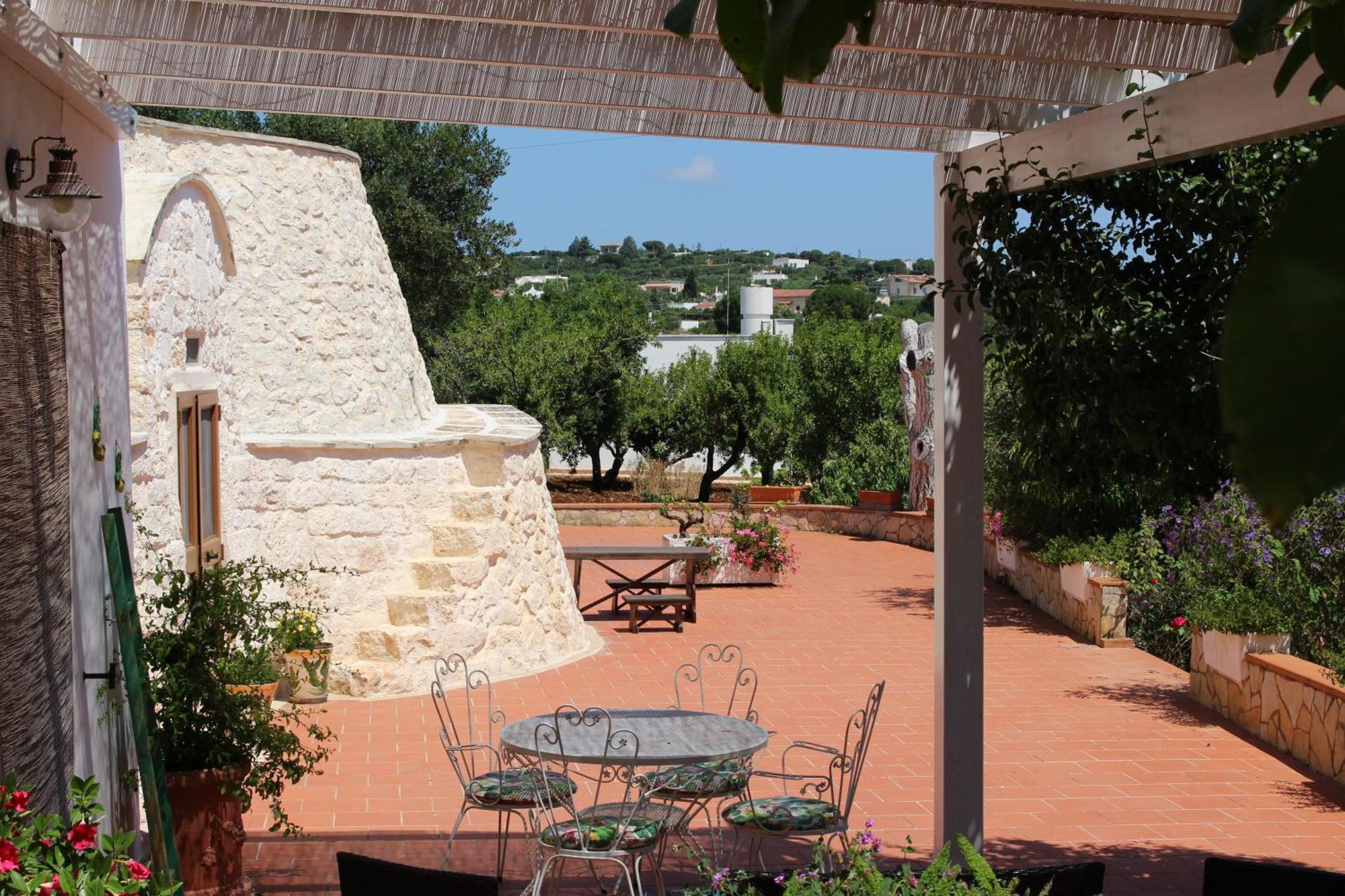 Trullo Il Melograno Guest House Ostuni Exterior foto